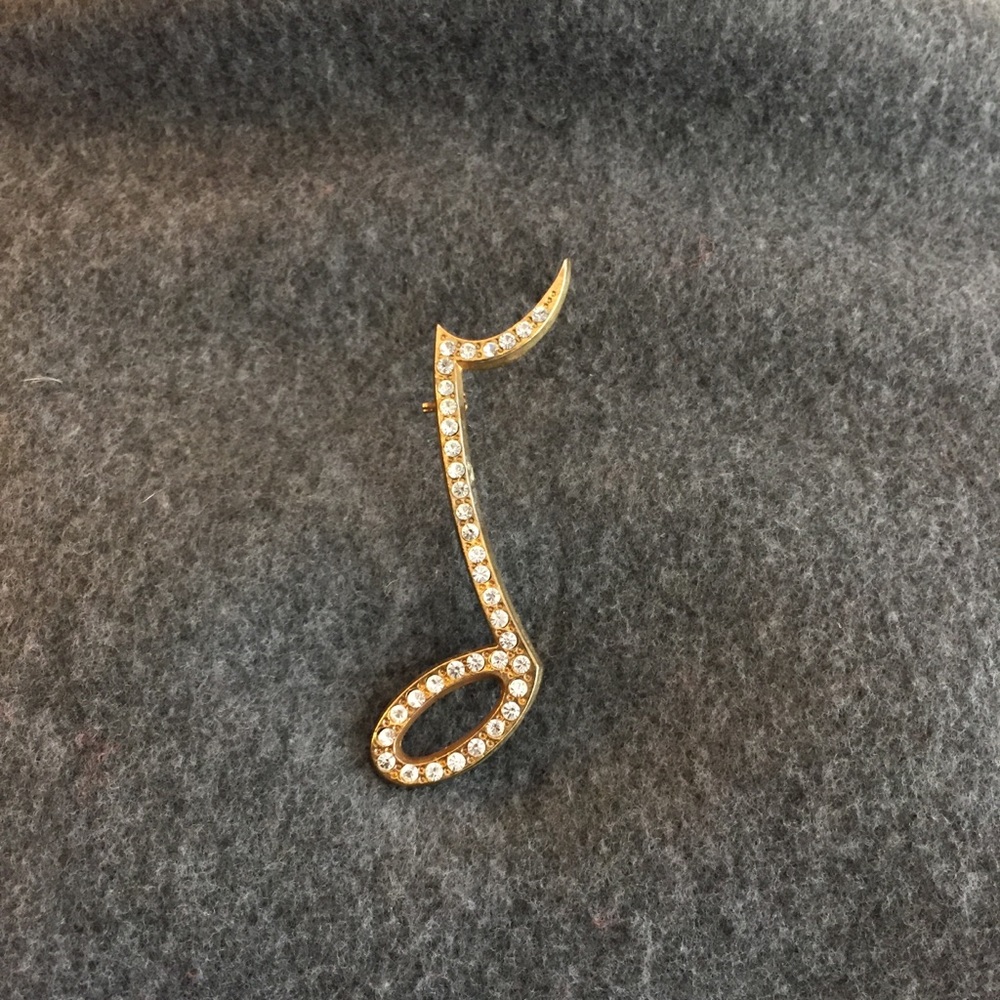 Gold Music Note Pin / Brooch